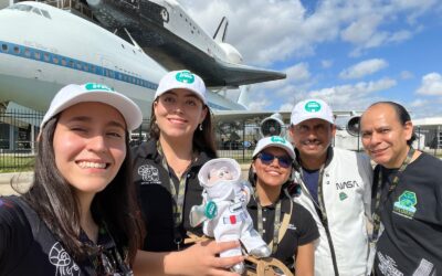 Docencia mexicana en el centro de visitantes para NASA Johnson Space Center Houston